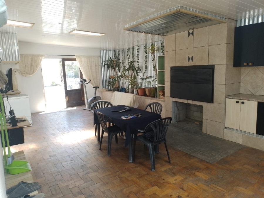 To Let 3 Bedroom Property for Rent in Jagtershof Western Cape